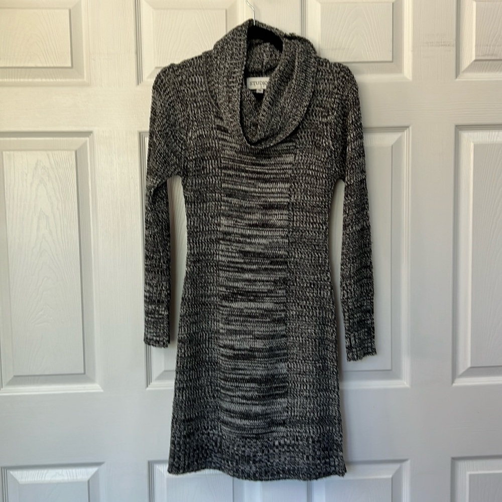 Studio I Long Sleeve Sweater Dress Size Medium